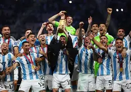 巴塞罗那足球俱乐部球员名单最新 巴塞罗那足球俱乐部球员名单最新